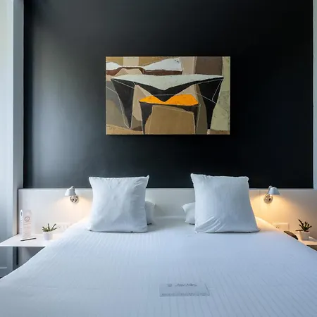 Hotell La Monnaie Arty & 4*