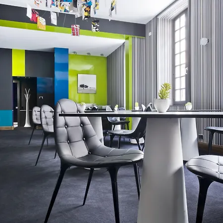 La Monnaie Arty & Hotell 4*