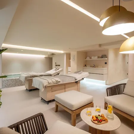 Hotell La Monnaie Arty & 4*