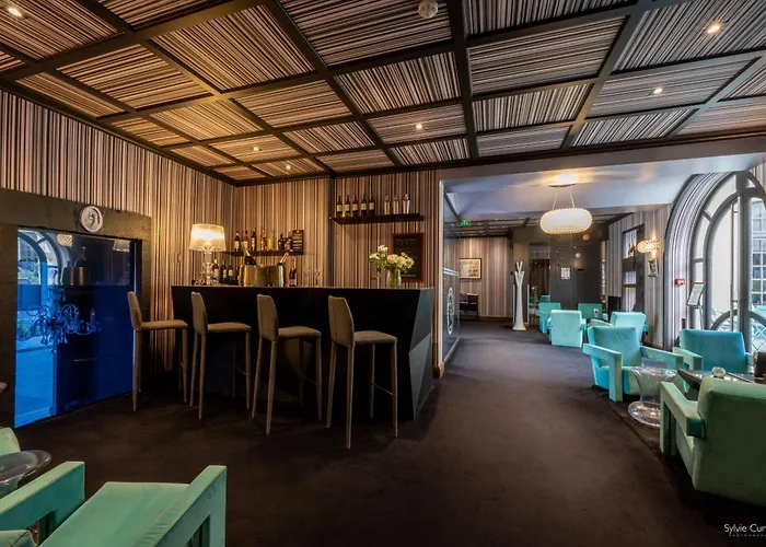 La Monnaie Arty & 4*