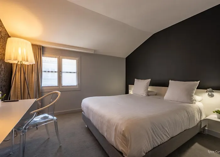 La Monnaie Arty & 4*